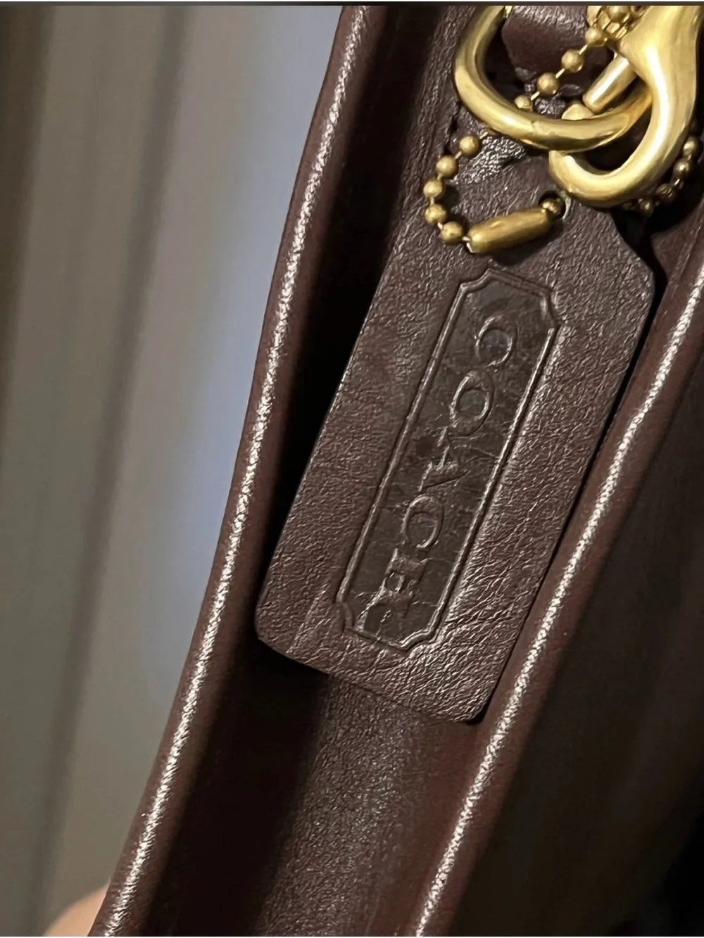 COACH Classic Brown Leather Crossbody Bag with double-sided hangtag.